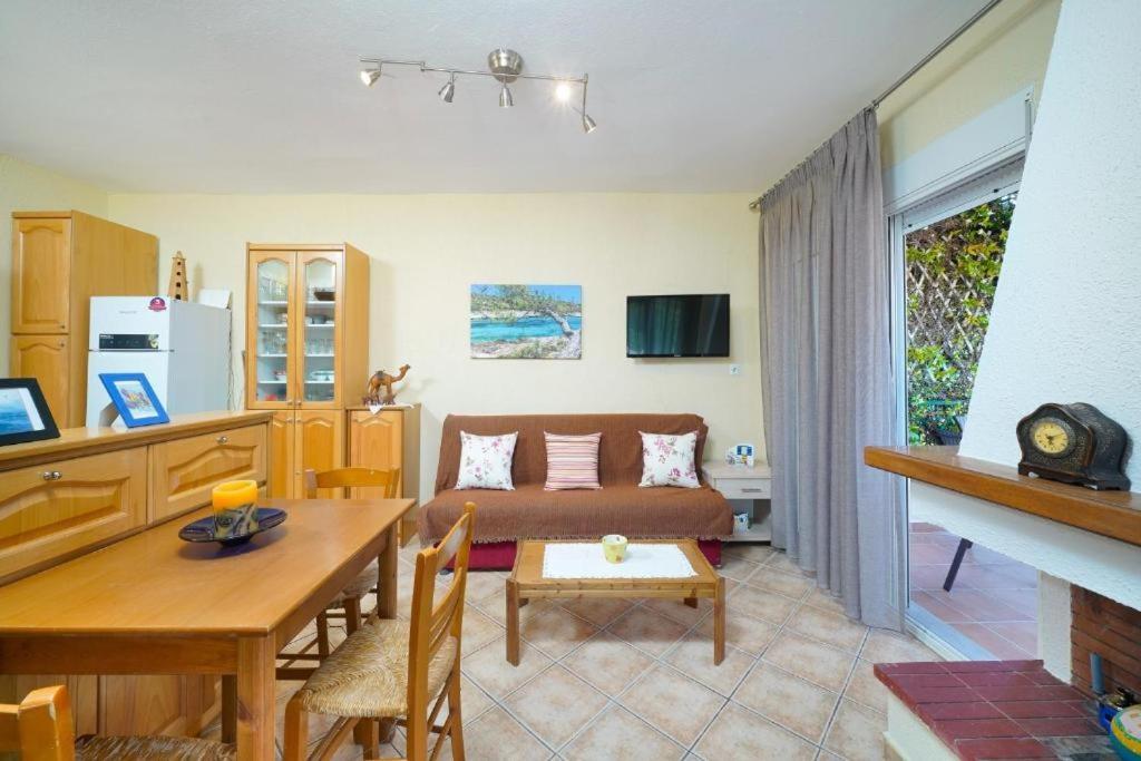 فيلا Golden Beach Maisonettes خْريسيا أموذيا الغرفة الصورة